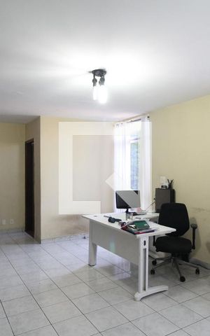 Casa à venda com 229m², 3 quartos e 3 vagasSala  