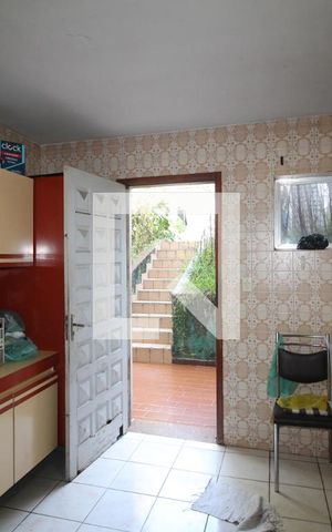 Casa à venda com 229m², 3 quartos e 3 vagasCozinha