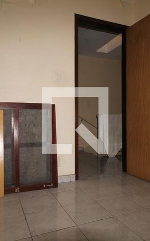 Casa à venda com 229m², 3 quartos e 3 vagasQuarto 2  