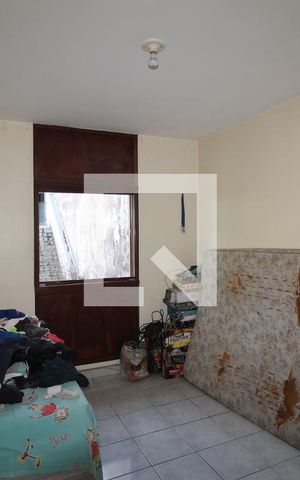 Casa à venda com 229m², 3 quartos e 3 vagasQuarto 2  