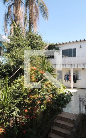 Casa à venda com 229m², 3 quartos e 3 vagasVista do Quarto 2  