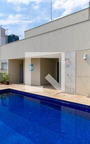Studio à venda com 26m², 1 quarto e sem vaga Studio à venda com 26m², 1 quarto e sem vagaÁrea comum - Piscina