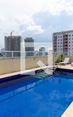 Studio à venda com 26m², 1 quarto e sem vaga Studio à venda com 26m², 1 quarto e sem vagaÁrea comum - Piscina