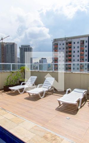 Studio à venda com 26m², 1 quarto e sem vaga Studio à venda com 26m², 1 quarto e sem vagaÁrea comum - Piscina