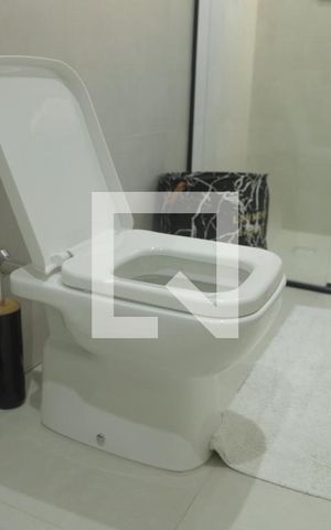 Apartamento à venda com 140m², 4 quartos e 2 vagasBanheiro 01