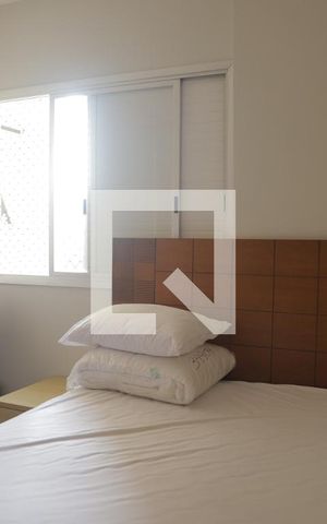Apartamento à venda com 140m², 4 quartos e 2 vagasQuarto 02