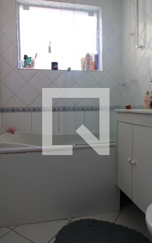 Casa à venda com 120m², 3 quartos e 2 vagasBanheiro da suíte