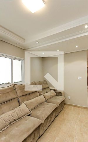 Casa à venda com 190m², 2 quartos e 3 vagas Casa à venda com 190m², 2 quartos e 3 vagasSala