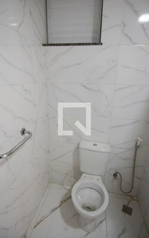 Casa para alugar com 60m², 1 quarto e sem vaga Casa para alugar com 60m², 1 quarto e sem vagaBanheiro