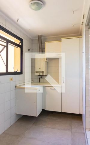 Apartamento à venda com 112m², 3 quartos e 2 vagas Apartamento à venda com 112m², 3 quartos e 2 vagasÁrea de Serviço