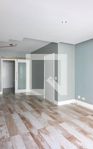 Apartamento à venda com 112m², 3 quartos e 2 vagas Apartamento à venda com 112m², 3 quartos e 2 vagasSala