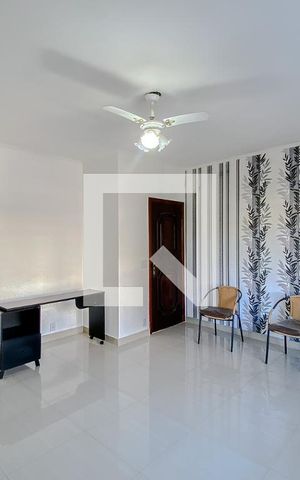 Casa à venda com 150m², 4 quartos e 2 vagasSala