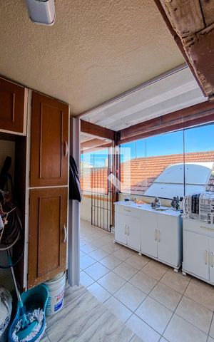 Casa à venda com 150m², 4 quartos e 2 vagasLavanderia