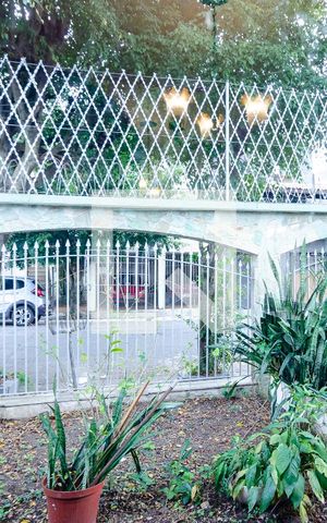 Casa à venda com 267m², 3 quartos e 3 vagas Casa à venda com 267m², 3 quartos e 3 vagasVista da Sala