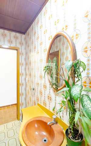 Casa à venda com 267m², 3 quartos e 3 vagas Casa à venda com 267m², 3 quartos e 3 vagasLavabo