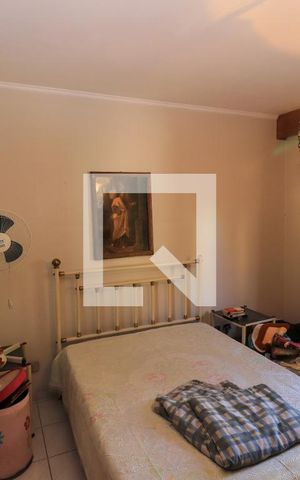 Casa à venda com 160m², 3 quartos e 3 vagas Casa à venda com 160m², 3 quartos e 3 vagasQuarto Suíte