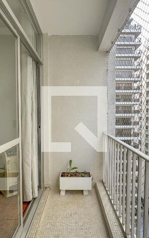 Apartamento para alugar com 100m², 3 quartos e 1 vaga Apartamento para alugar com 100m², 3 quartos e 1 vagaVaranda