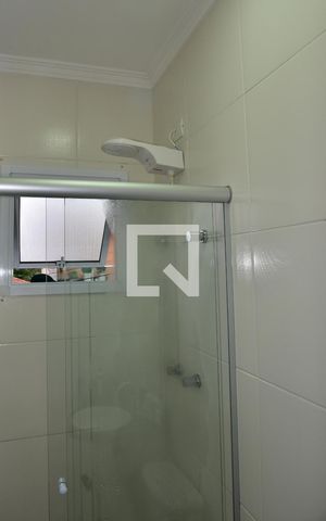 Casa à venda com 80m², 3 quartos e 2 vagasBanheiro