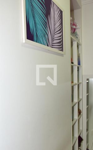 Casa à venda com 80m², 3 quartos e 2 vagasCloset da suíte