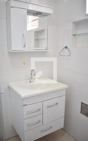 Casa para alugar com 80m², 2 quartos e sem vagaBanheiro