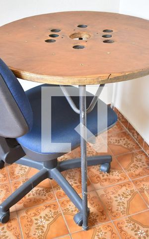 Casa para alugar com 80m², 2 quartos e sem vagaQuarto 2 - Mesa