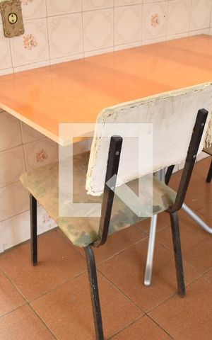Casa para alugar com 80m², 2 quartos e sem vagaDetalhe da cozinha