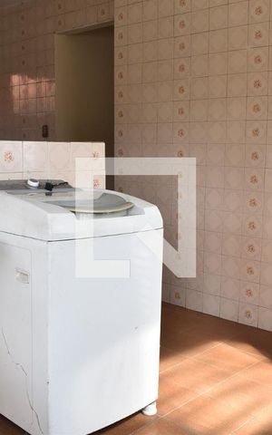 Casa para alugar com 80m², 2 quartos e sem vagaÁrea de Serviço