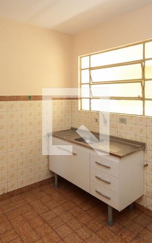 Apartamento para alugar com 39m², 1 quarto e sem vaga Apartamento para alugar com 39m², 1 quarto e sem vagaCozinha
