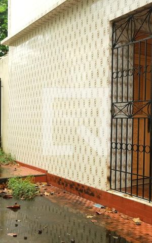 Casa para alugar com 237m², 5 quartos e 1 vagaFachada