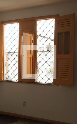 Casa para alugar com 237m², 5 quartos e 1 vagaSala