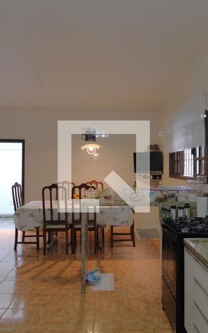 Casa à venda com 300m², 3 quartos e 3 vagasCozinha