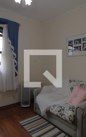Casa à venda com 300m², 3 quartos e 3 vagasSuíte