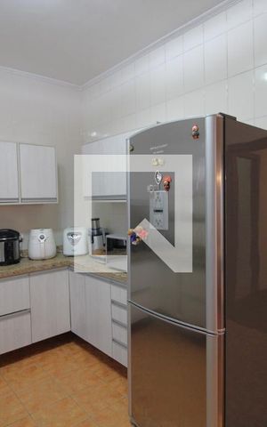 Casa à venda com 300m², 3 quartos e 3 vagasCozinha