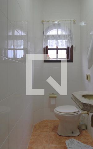 Casa à venda com 300m², 3 quartos e 3 vagasLavabo