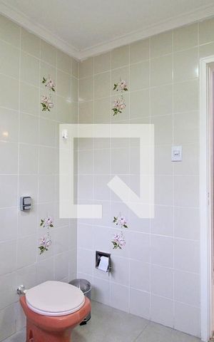 Casa à venda com 255m², 3 quartos e 2 vagasBanheiro 2