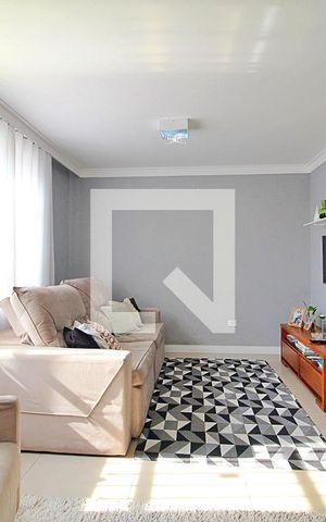 Casa à venda com 255m², 3 quartos e 2 vagasSala