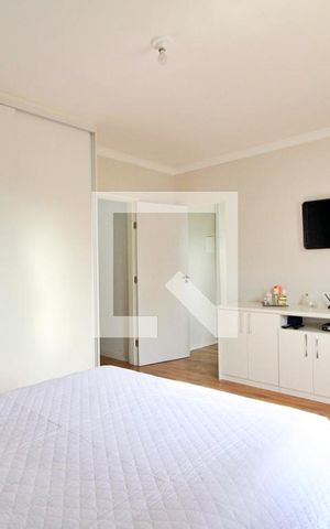 Casa à venda com 255m², 3 quartos e 2 vagasQuarto Suíte