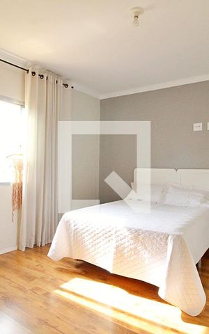 Casa à venda com 255m², 3 quartos e 2 vagasQuarto Suíte