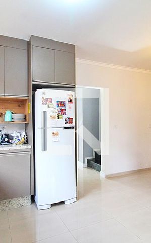 Casa à venda com 255m², 3 quartos e 2 vagasCozinha 