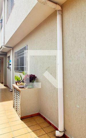 Casa à venda com 255m², 3 quartos e 2 vagasCorredor