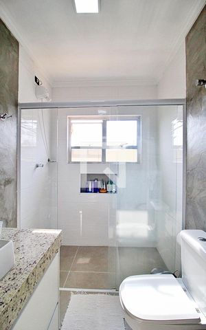 Casa à venda com 255m², 3 quartos e 2 vagasBanheiro da Suíte