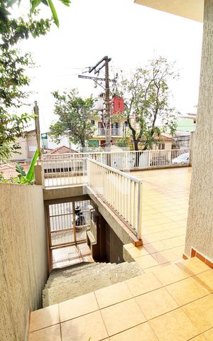 Casa à venda com 255m², 3 quartos e 2 vagasEntrada / Sacada