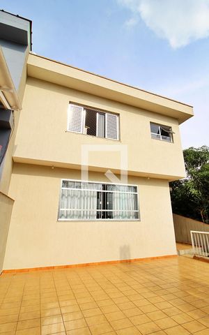 Casa à venda com 255m², 3 quartos e 2 vagasSacada