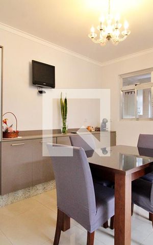 Casa à venda com 255m², 3 quartos e 2 vagasCozinha 