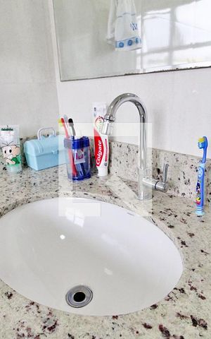 Casa à venda com 255m², 3 quartos e 2 vagasBanheiro 1