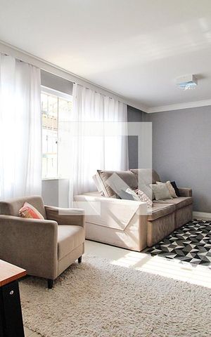 Casa à venda com 255m², 3 quartos e 2 vagasSala
