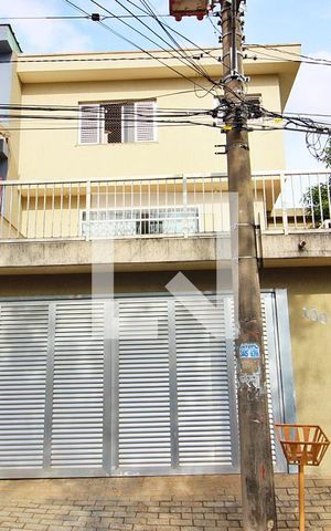 Casa à venda com 255m², 3 quartos e 2 vagasFachada