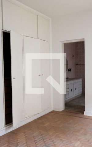 Casa à venda com 280m², 7 quartos e 2 vagasSuíte