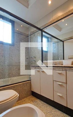Apartamento à venda com 180m², 4 quartos e 4 vagasBanheiro