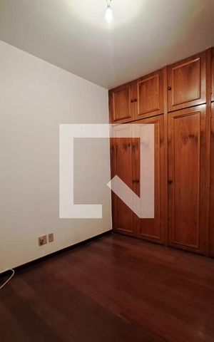 Apartamento à venda com 180m², 4 quartos e 4 vagasQuarto 2